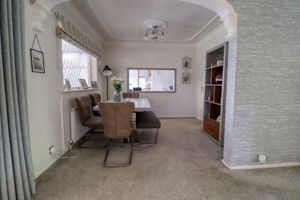 Lounge/Diner- click for photo gallery